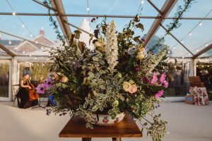 wedding flowers marquee